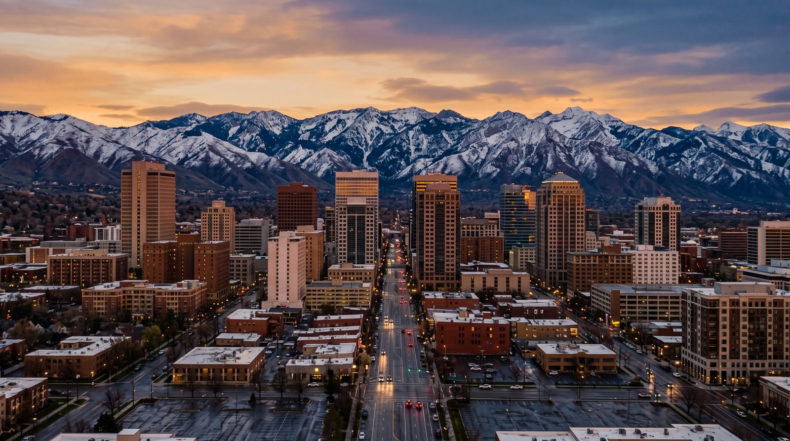 Salt Lake City, Utah skyline at dusk